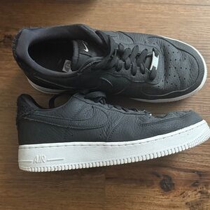 Nike Black and White Men's Sneakers